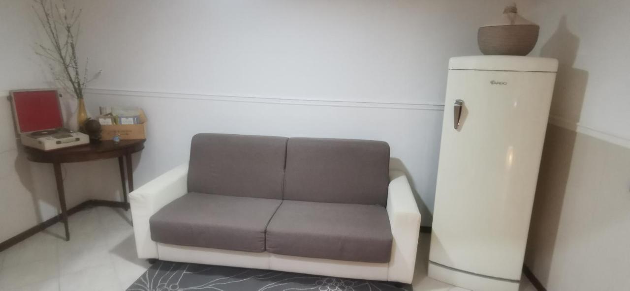Real Family House Apartment เนเปิลส์ ภายนอก รูปภาพ